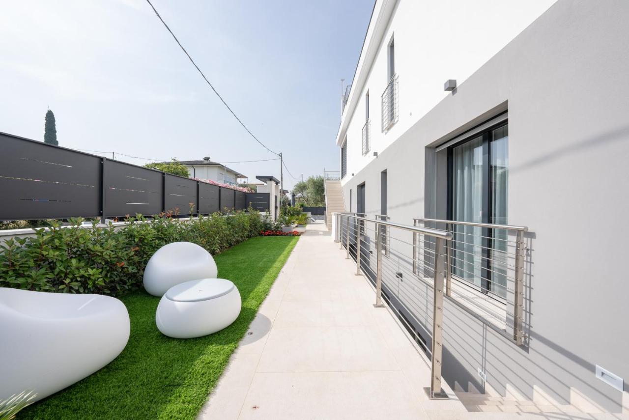 Magic Luxury Apartments Bardolino Exterior photo